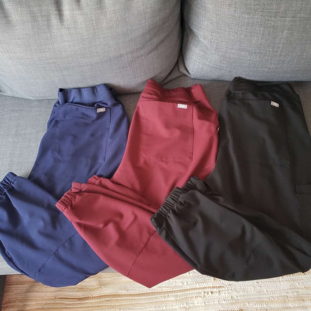 FIGS authentic "Taldora" joggers large black